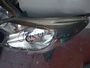 Nissan Note E12 Headlight