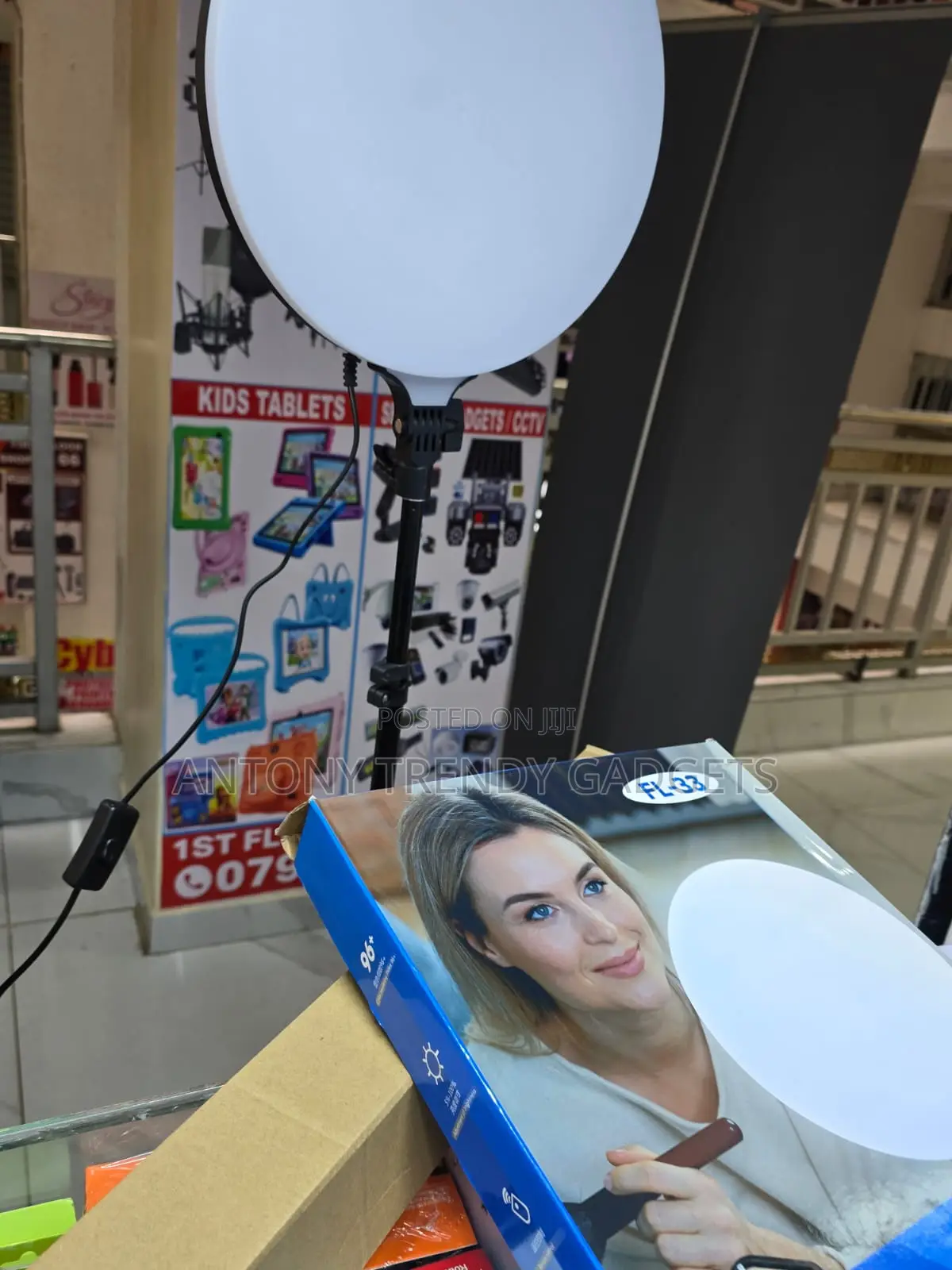 Fl-33 Dimmable Led Video Light for Studio Live Streaming