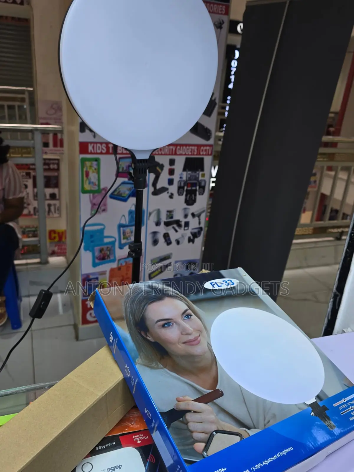 Fl-33 Dimmable Led Video Light for Studio Live Streaming