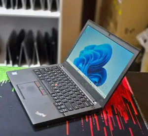Laptop Lenovo ThinkPad X260 8GB Intel Core i5 SSD 256GB