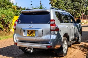 Toyota Land Cruiser Prado 2012 Silver