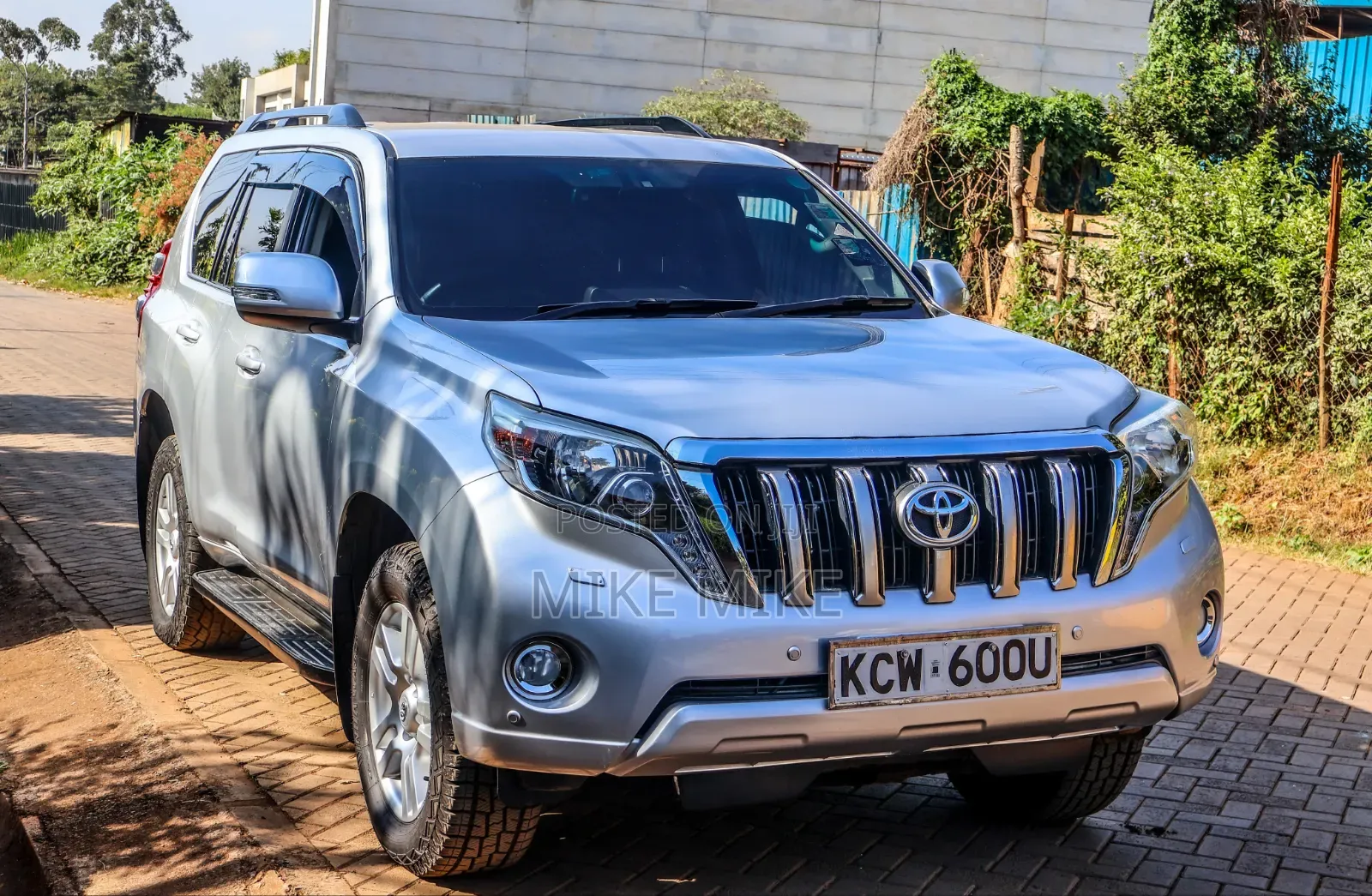 Toyota Land Cruiser Prado 2012 Silver