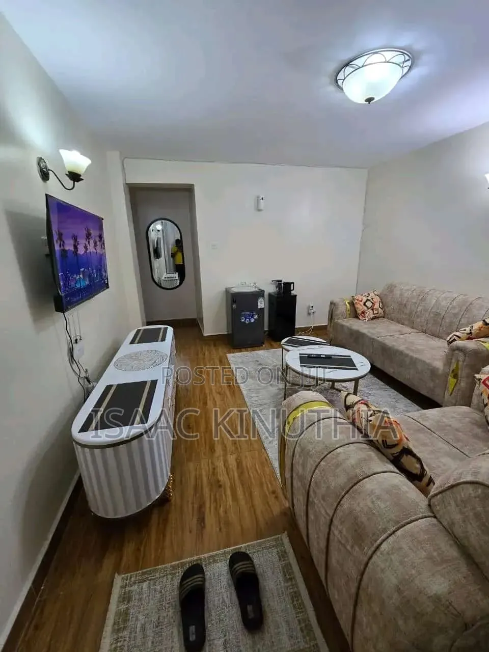 One Bedroom Airbnb Near Garden City