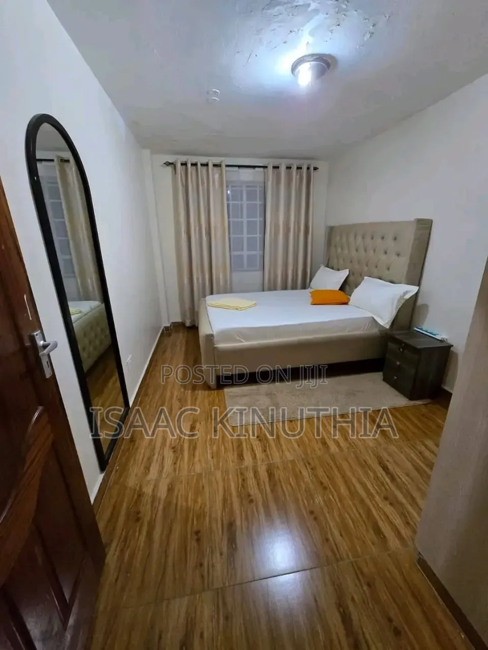 One Bedroom Airbnb Near Garden City
