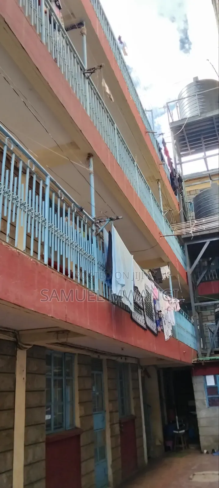 2bdrm Block of Flats in Roysambu for sale