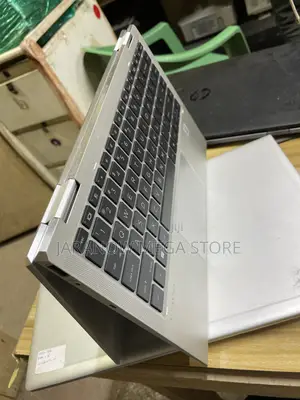 Laptop HP EliteBook x360 1040 G7 16GB Intel Core i7 SSD 512GB