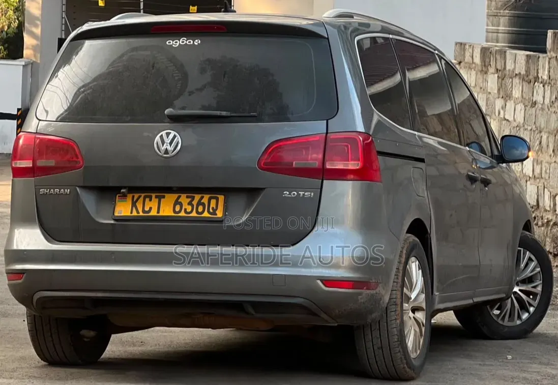 Volkswagen Touran 2012 Gray
