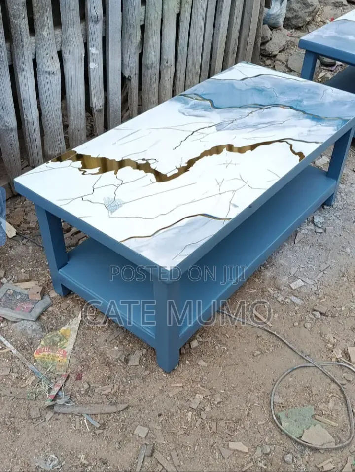 Simple Coffee Table With Mable Top