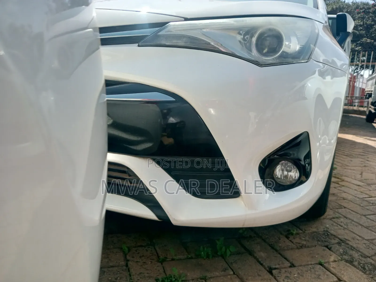 Toyota Avensis 2018 White