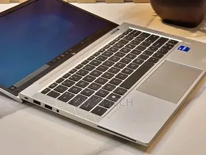 Laptop HP EliteBook 830 G8 8GB Intel Core i5 SSD 256GB