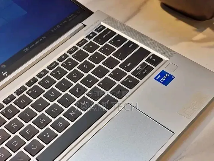 Laptop HP EliteBook 830 G8 8GB Intel Core i5 SSD 256GB