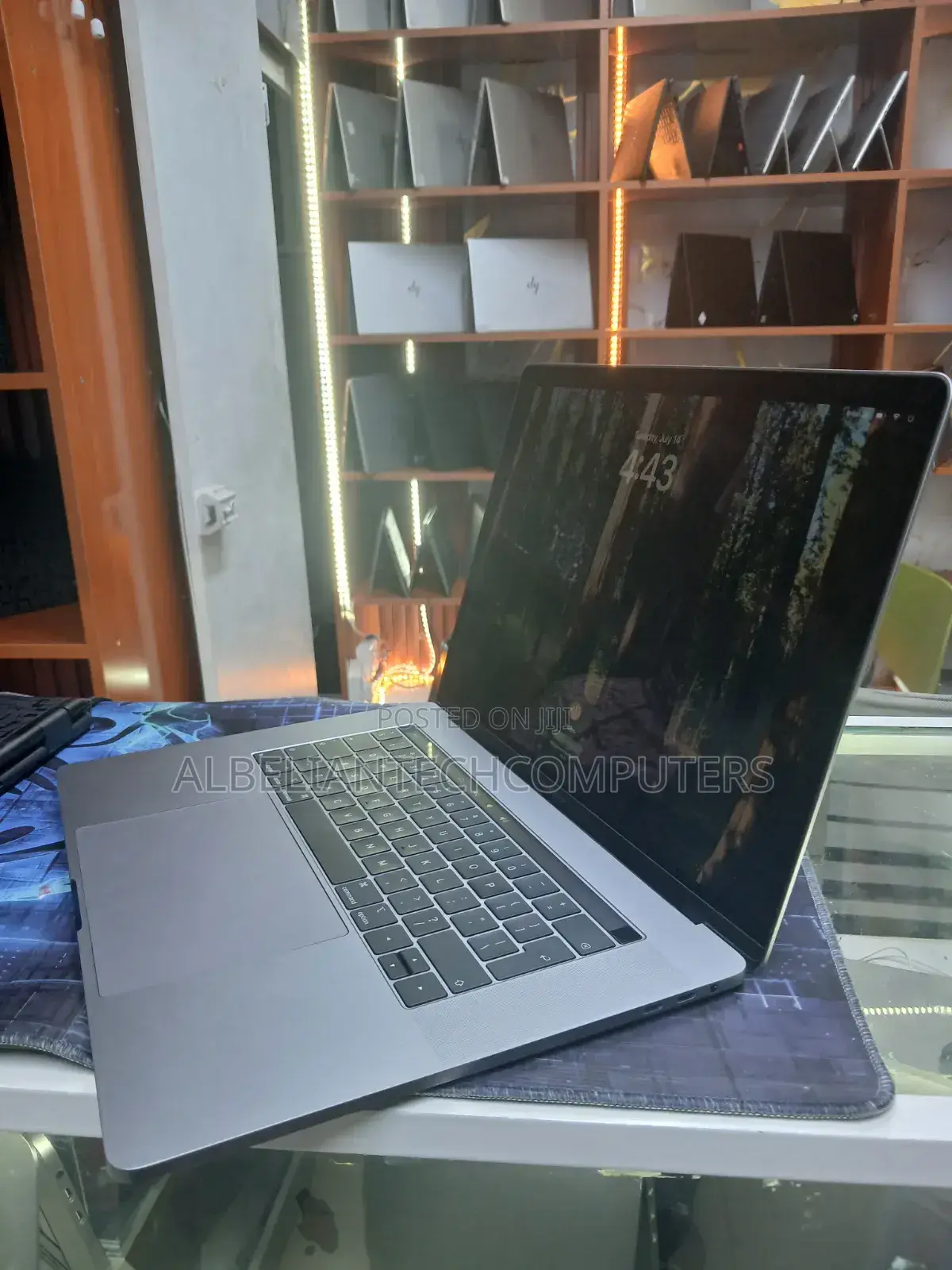 Laptop Apple MacBook 2018 16GB Intel Core i7 SSD 256GB