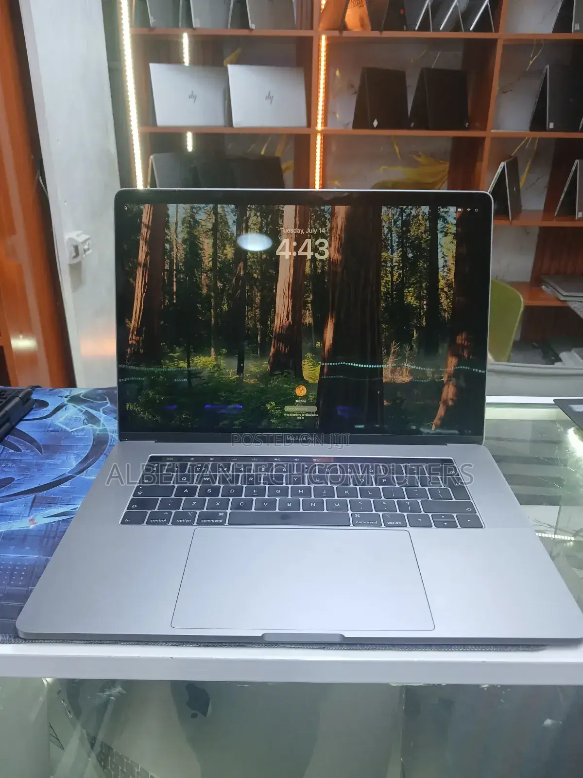 Laptop Apple MacBook 2018 16GB Intel Core i7 SSD 256GB