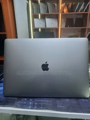 Laptop Apple MacBook 2018 16GB Intel Core i7 SSD 256GB