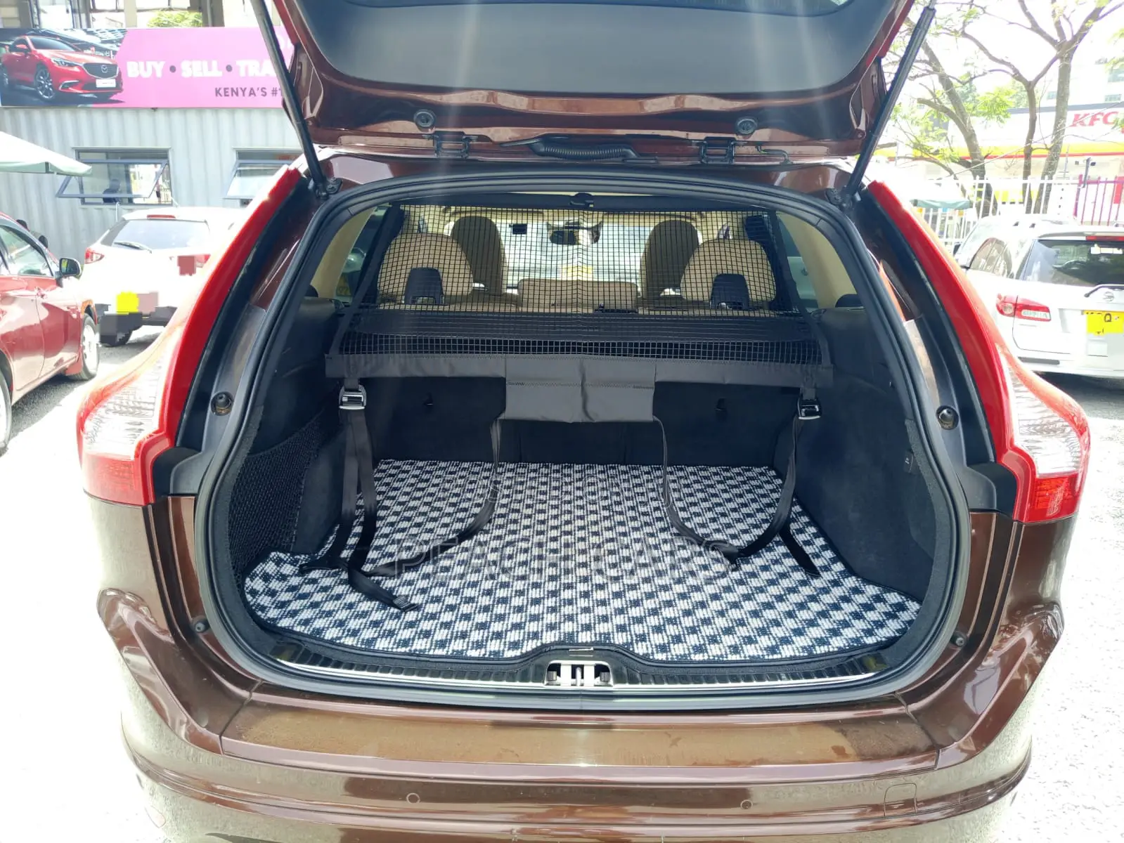 Volvo XC90 2015 Brown