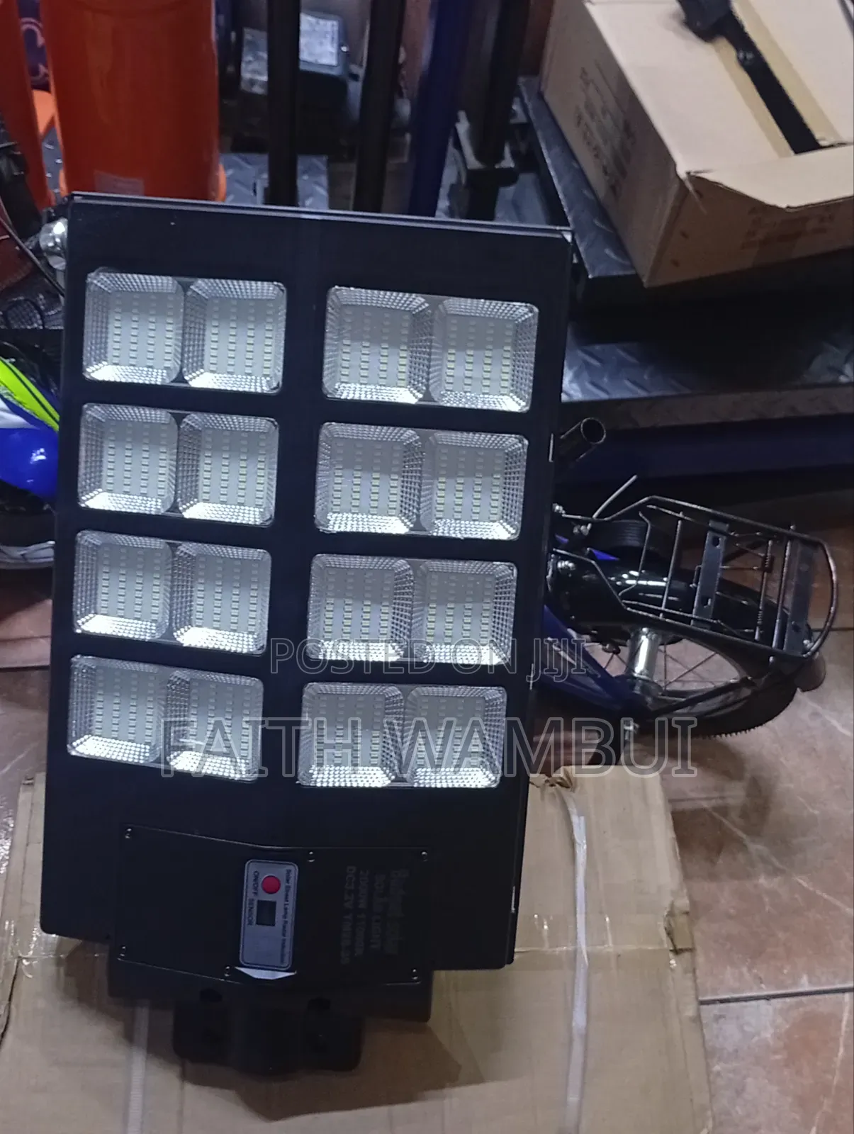 Back Like Never Left 2000 Watts Solar Street Lights With Pole