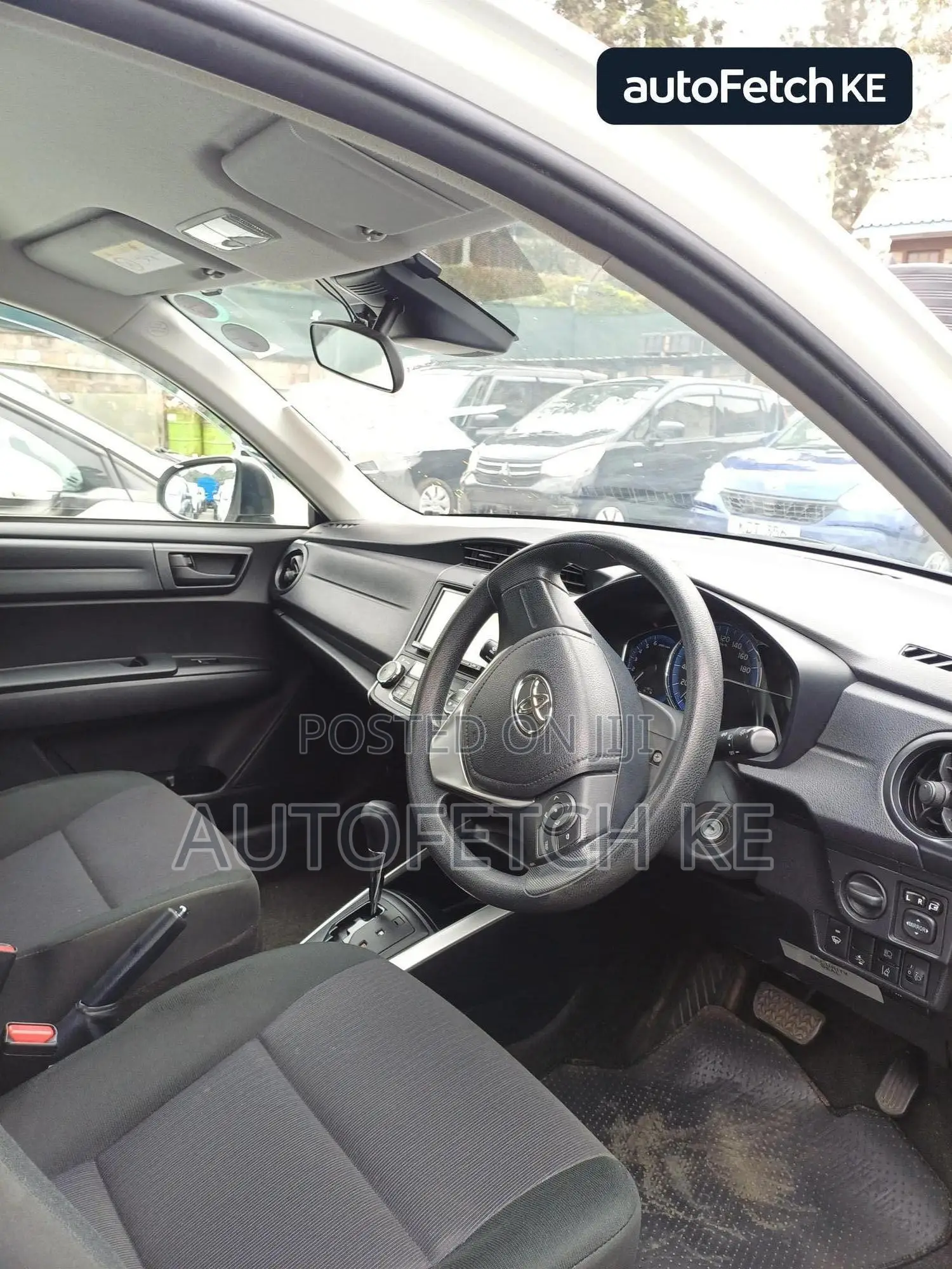 Toyota Corolla Fielder 1.5 Hybrid FWD 2018 White