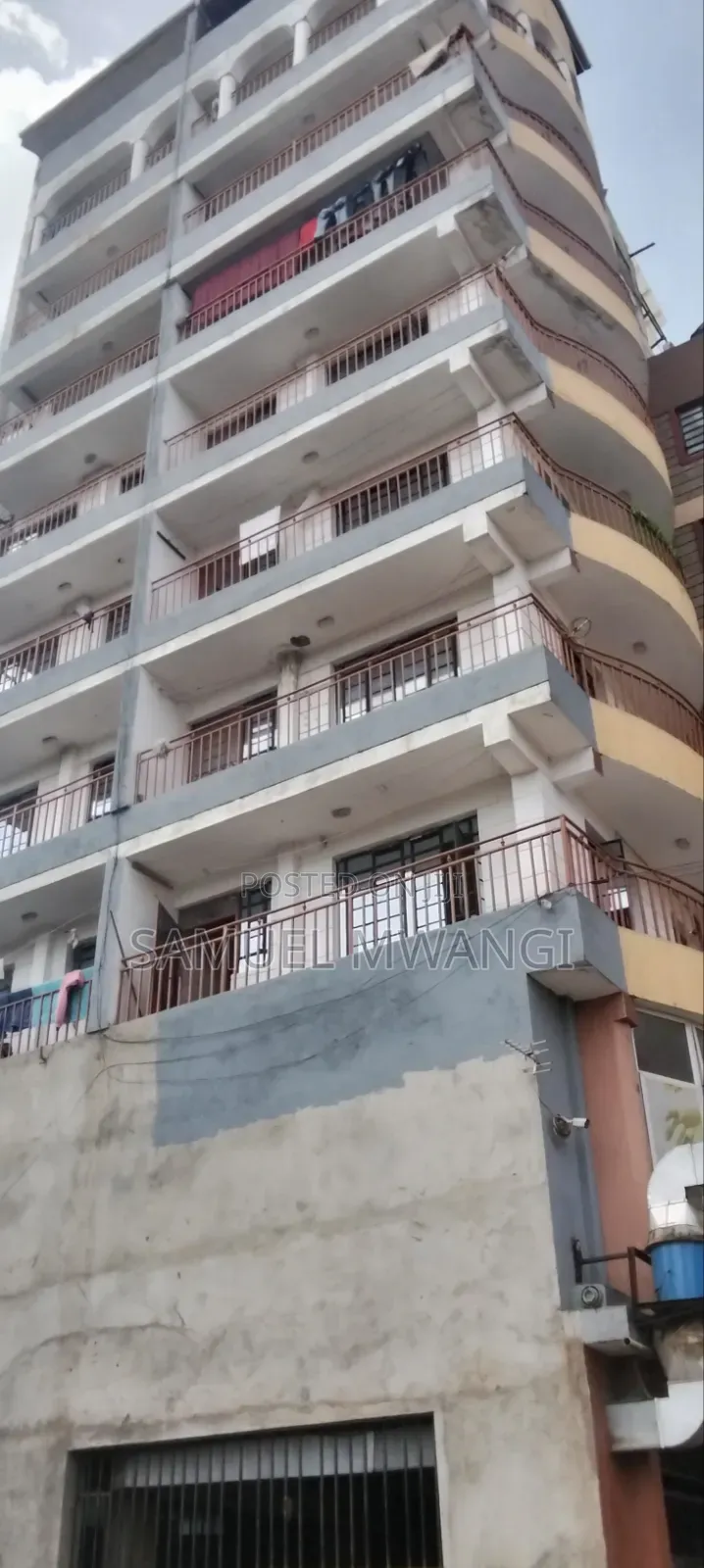2bdrm Block of Flats in Roysambu for sale