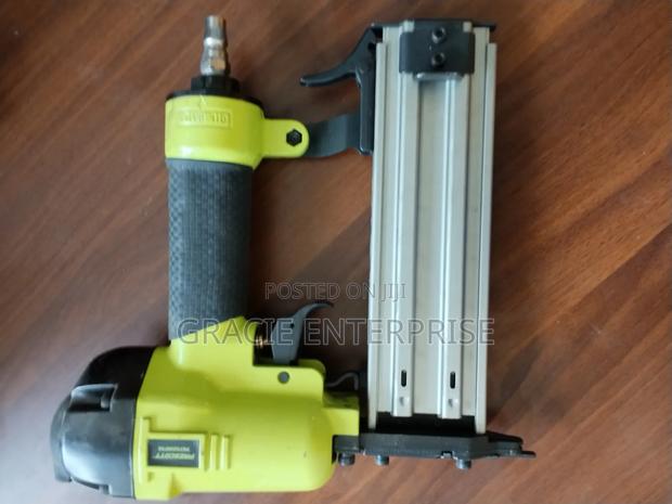 Portable Nailer Air Gun/ Pneumatic Gun - thumbnail 2