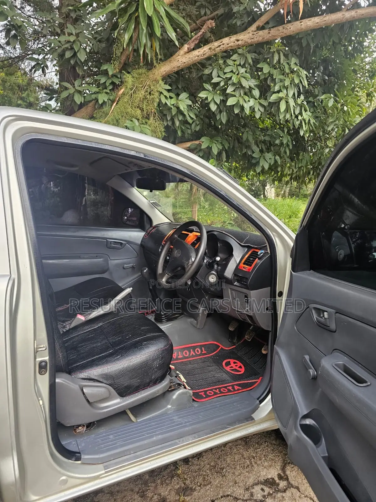 Toyota Hilux 2016 Silver