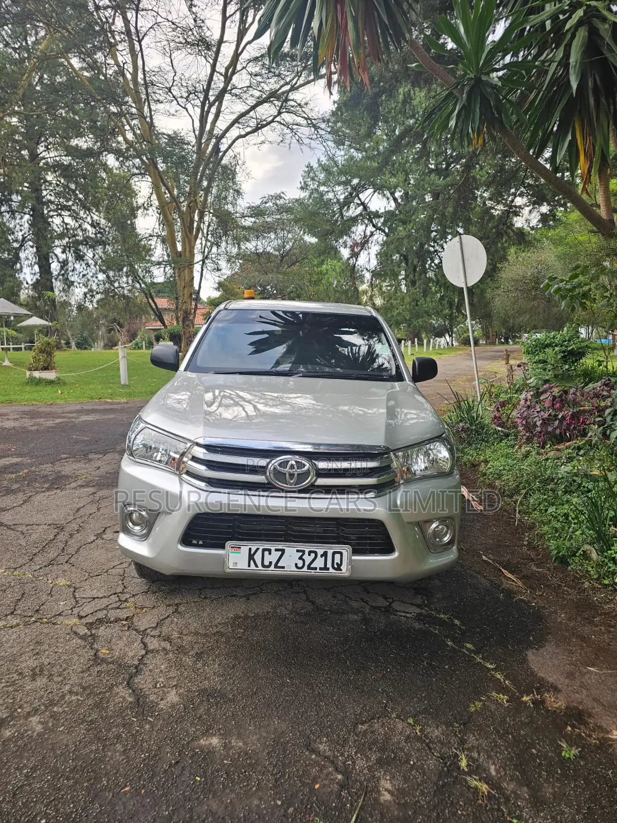 Toyota Hilux 2016 Silver