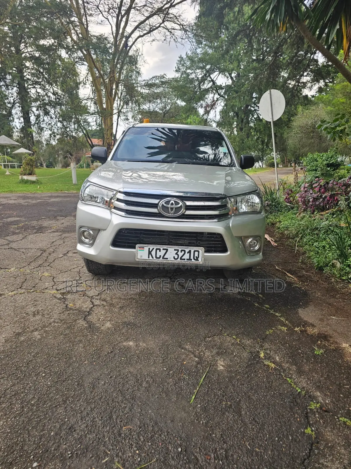 Toyota Hilux 2016 Silver
