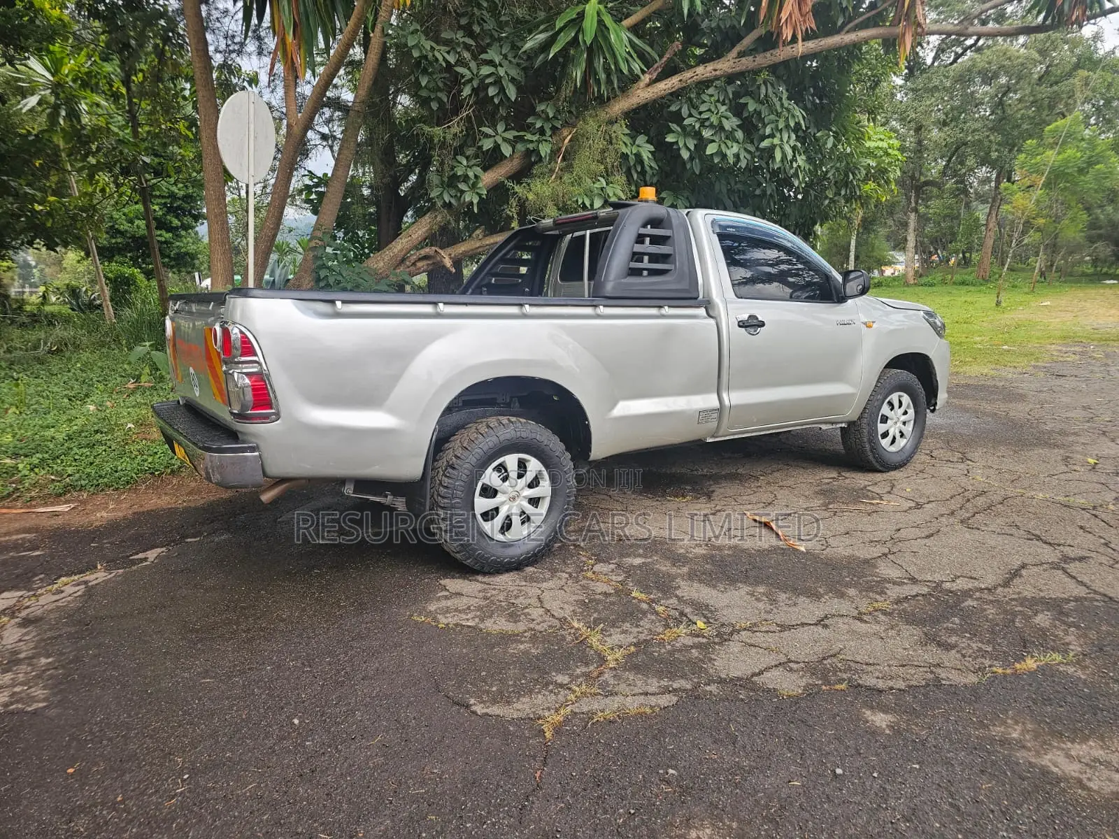 Toyota Hilux 2016 Silver