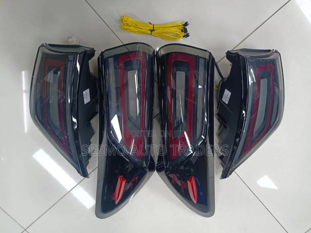 Aftermarket Tail Light Harrier