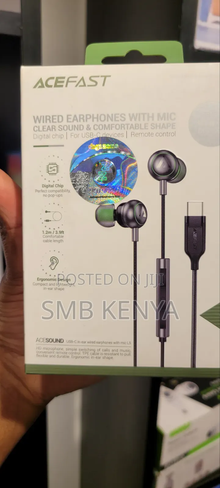 Wired Type C Earphones With Mic and Remote Control-L5