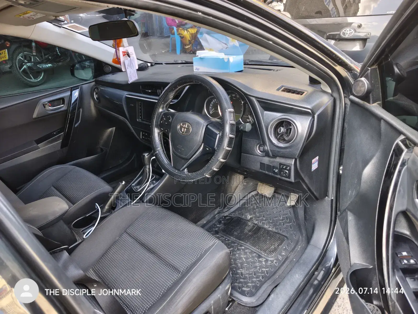 Toyota Auris 2016 Black