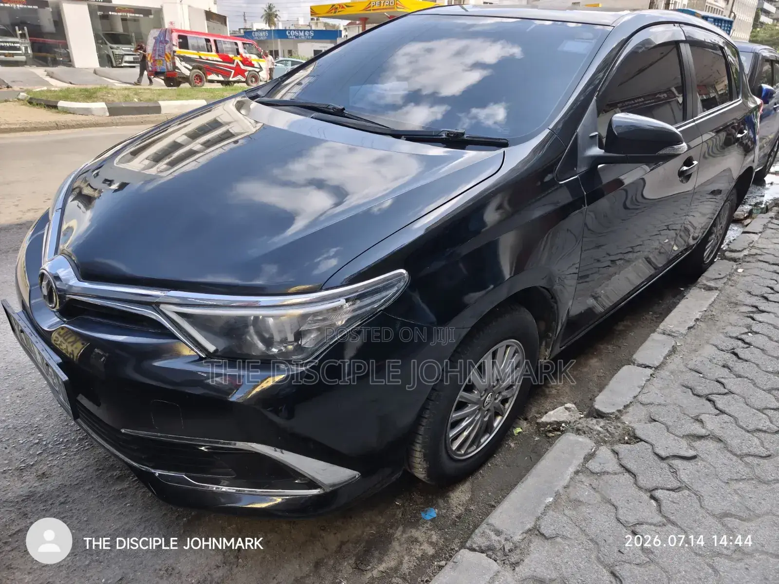 Toyota Auris 2016 Black