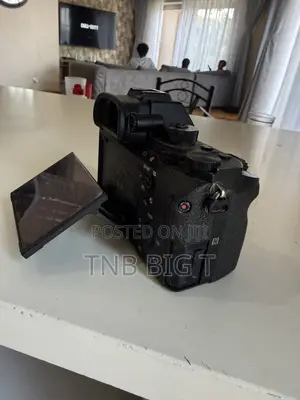 Sony A7Rii (A7r2) Full Frame Camera - Body Only