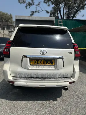 Toyota Land Cruiser Prado 2.7 i 2010 White