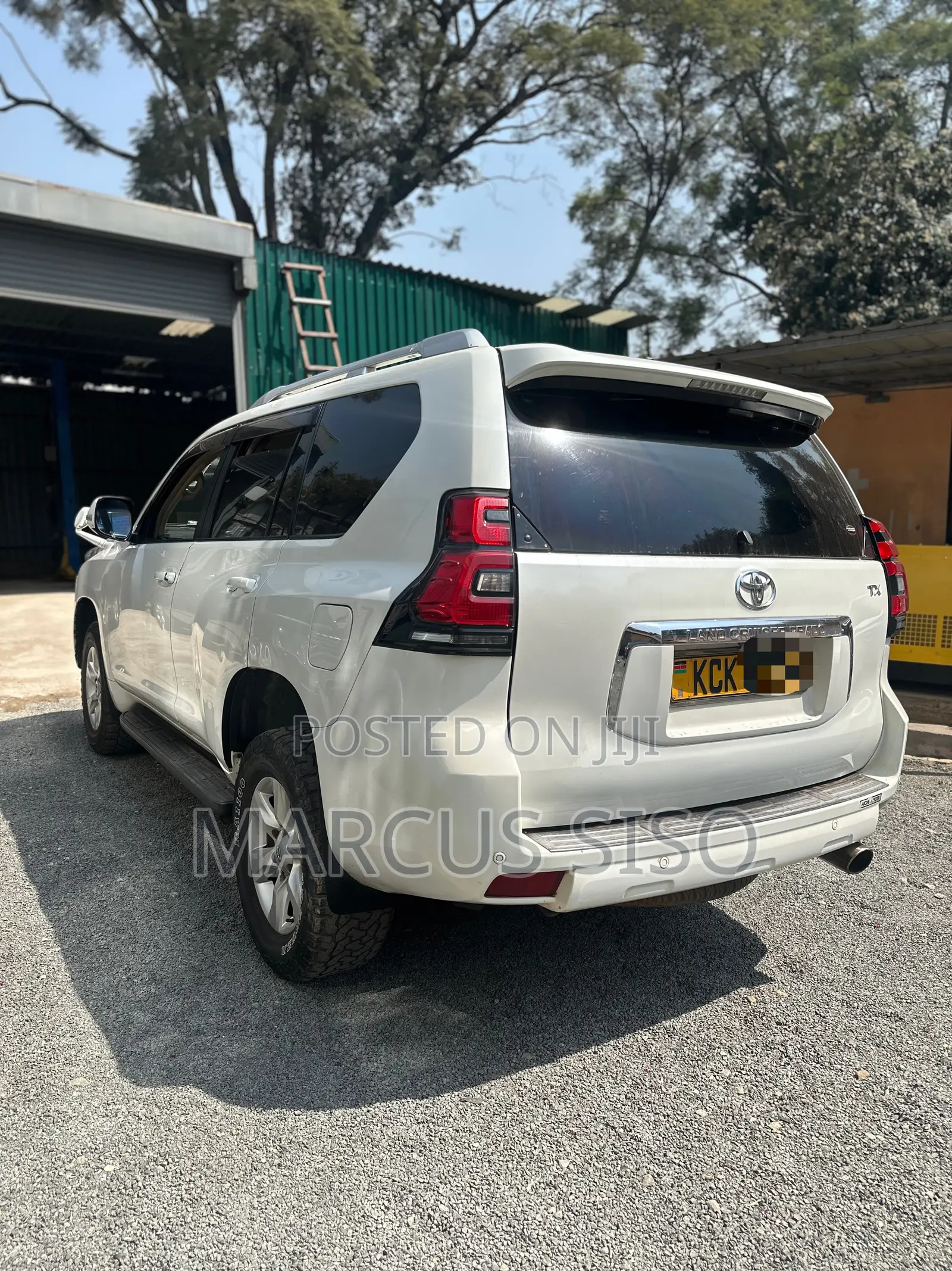Toyota Land Cruiser Prado 2.7 i 2010 White