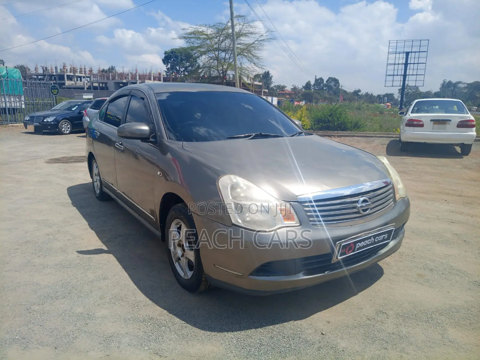 Nissan Bluebird 2009 Gray