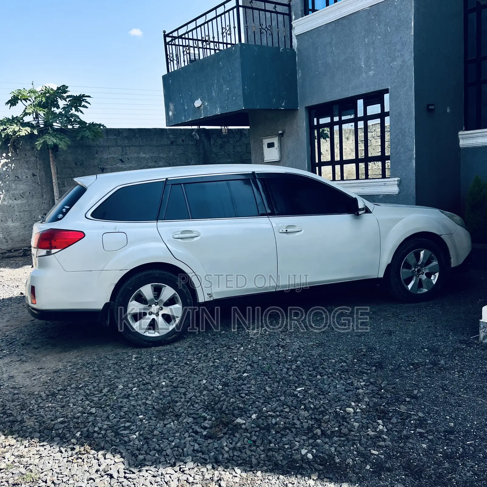 Subaru Outback 2009 White