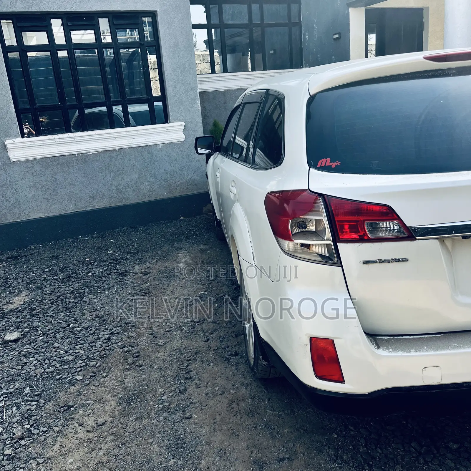 Subaru Outback 2009 White