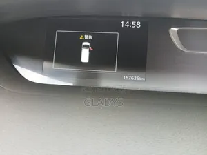 Nissan Serena 2017 Silver
