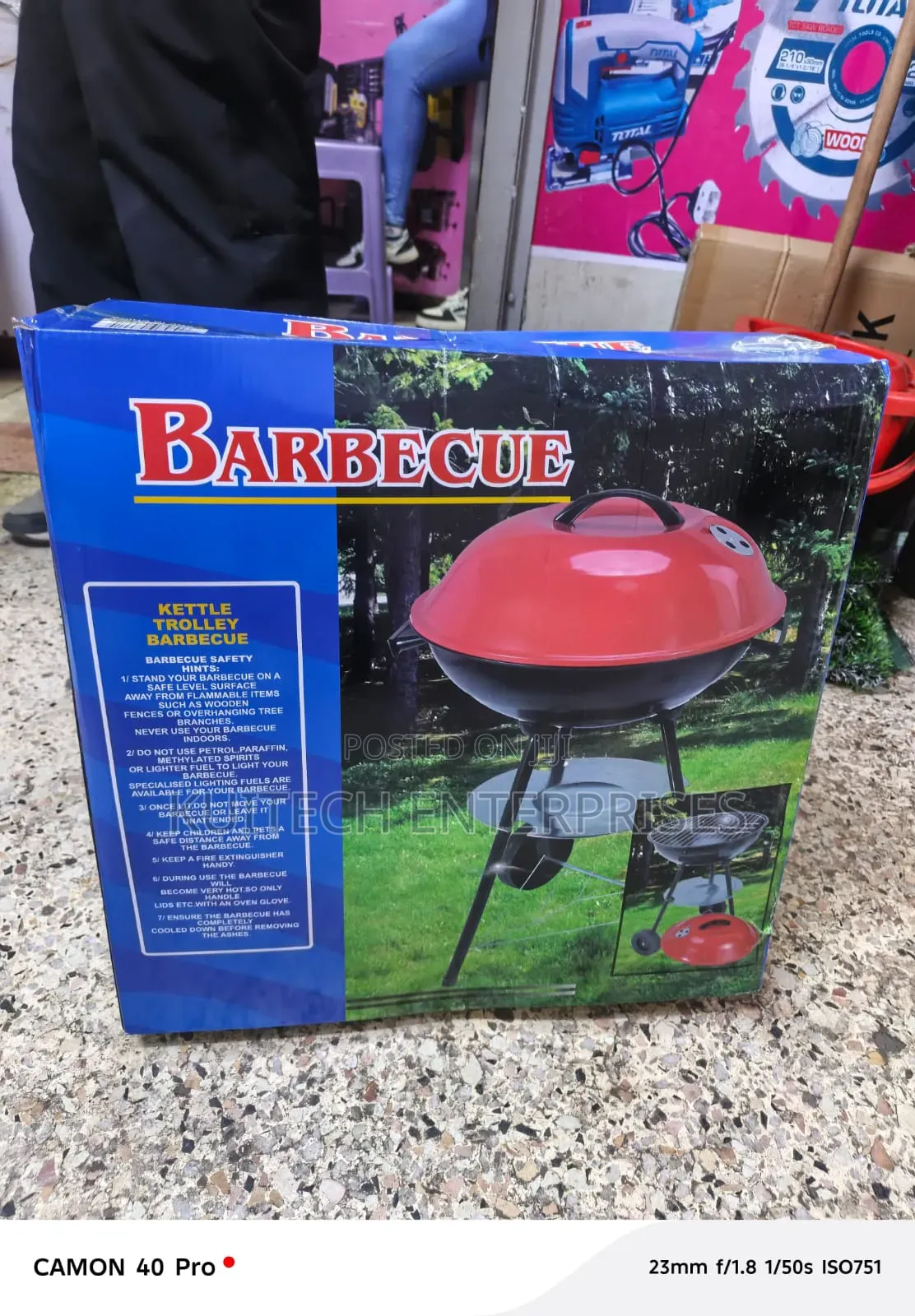 Charcoal Kettle Grill/ Kettle Trolley Barbecue