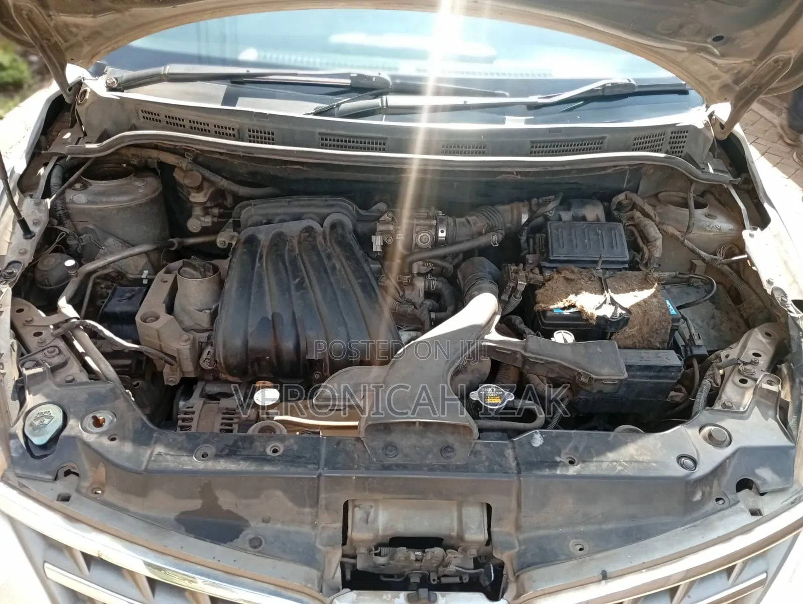 Nissan Latio 2009 Silver