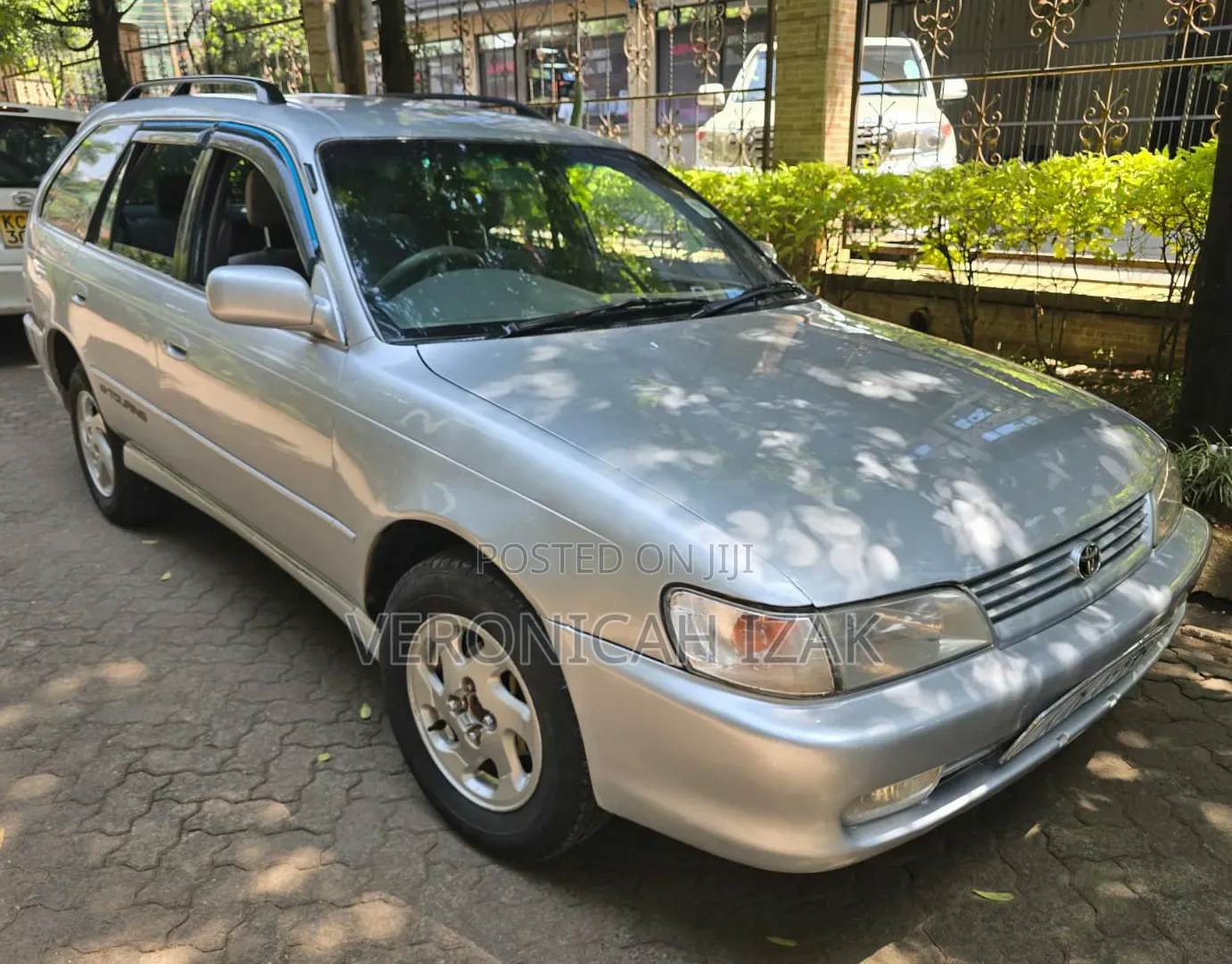 Toyota Corolla 1997 Silver