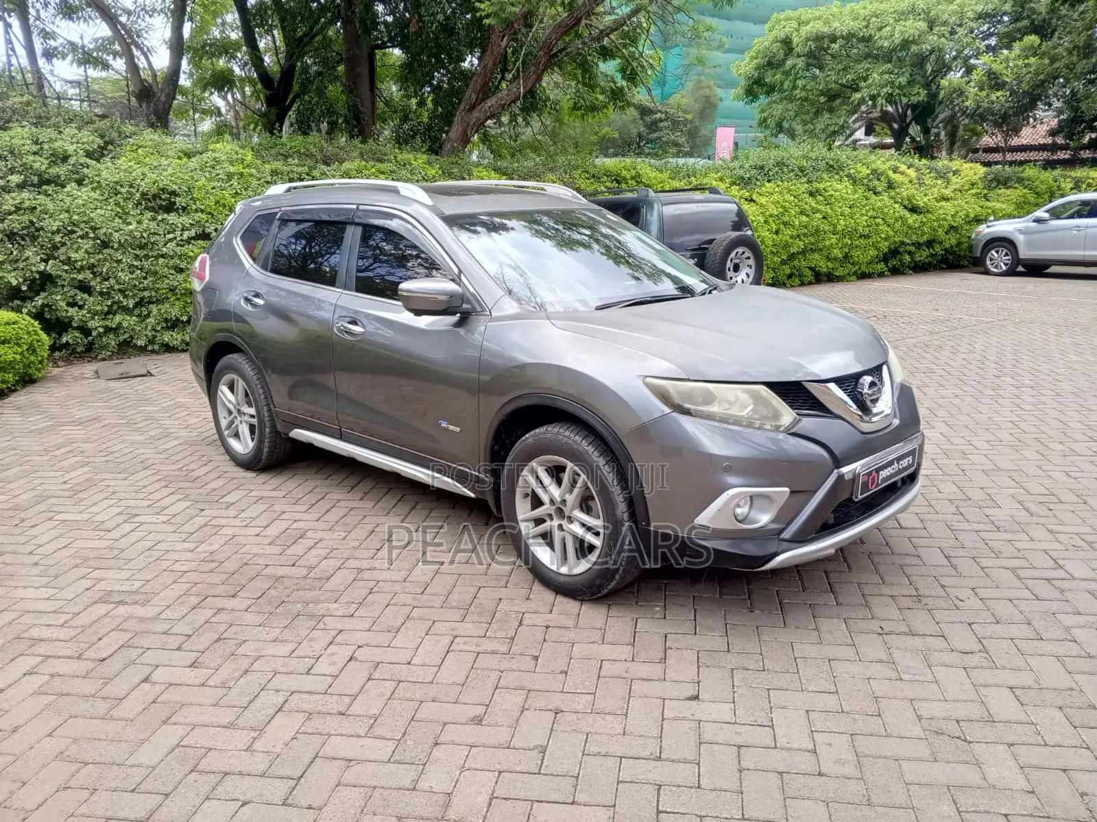 Nissan X-Trail 2016 Gray
