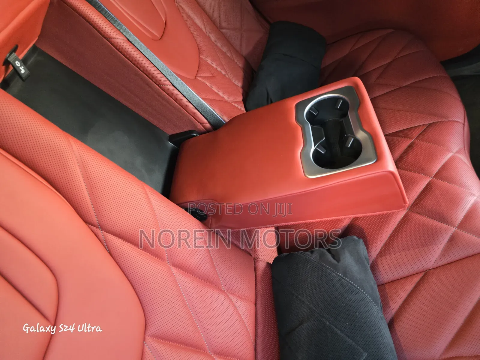 BMW XM Label Red Sports Activity Vehicle 2025 Gray