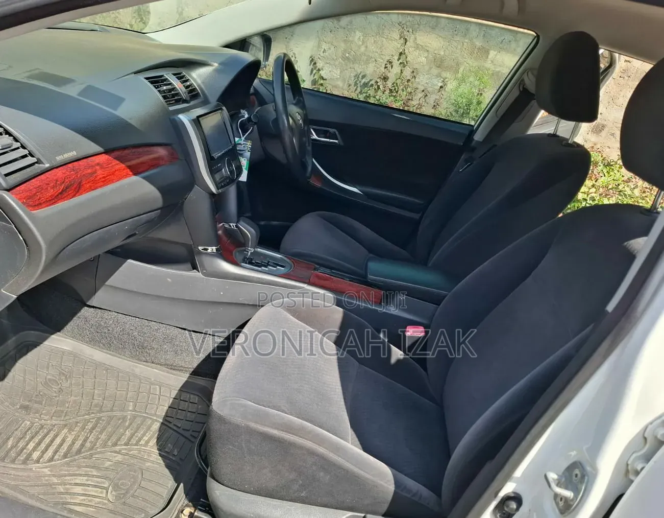 Toyota Premio 2012 White