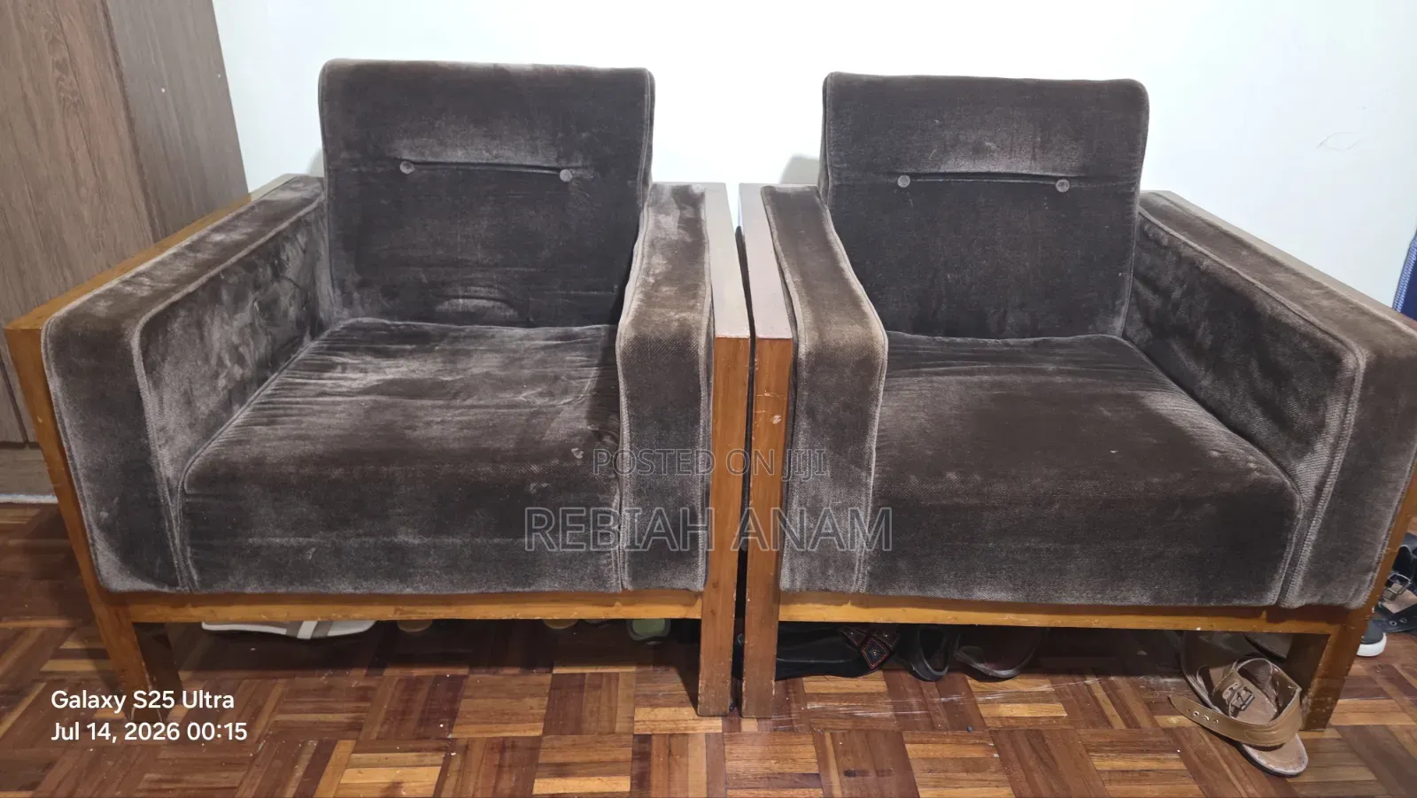 2 Single Sofa