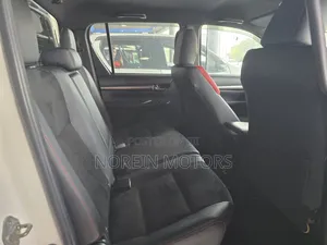 Toyota Hilux 2022 Off white