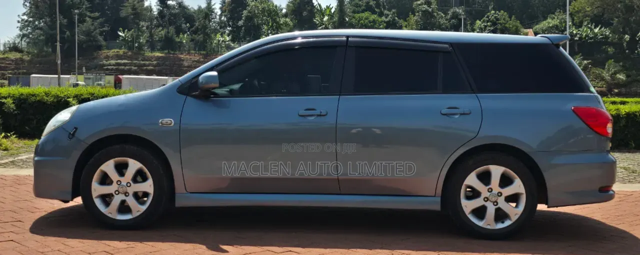 Nissan Wingroad 2015 Blue