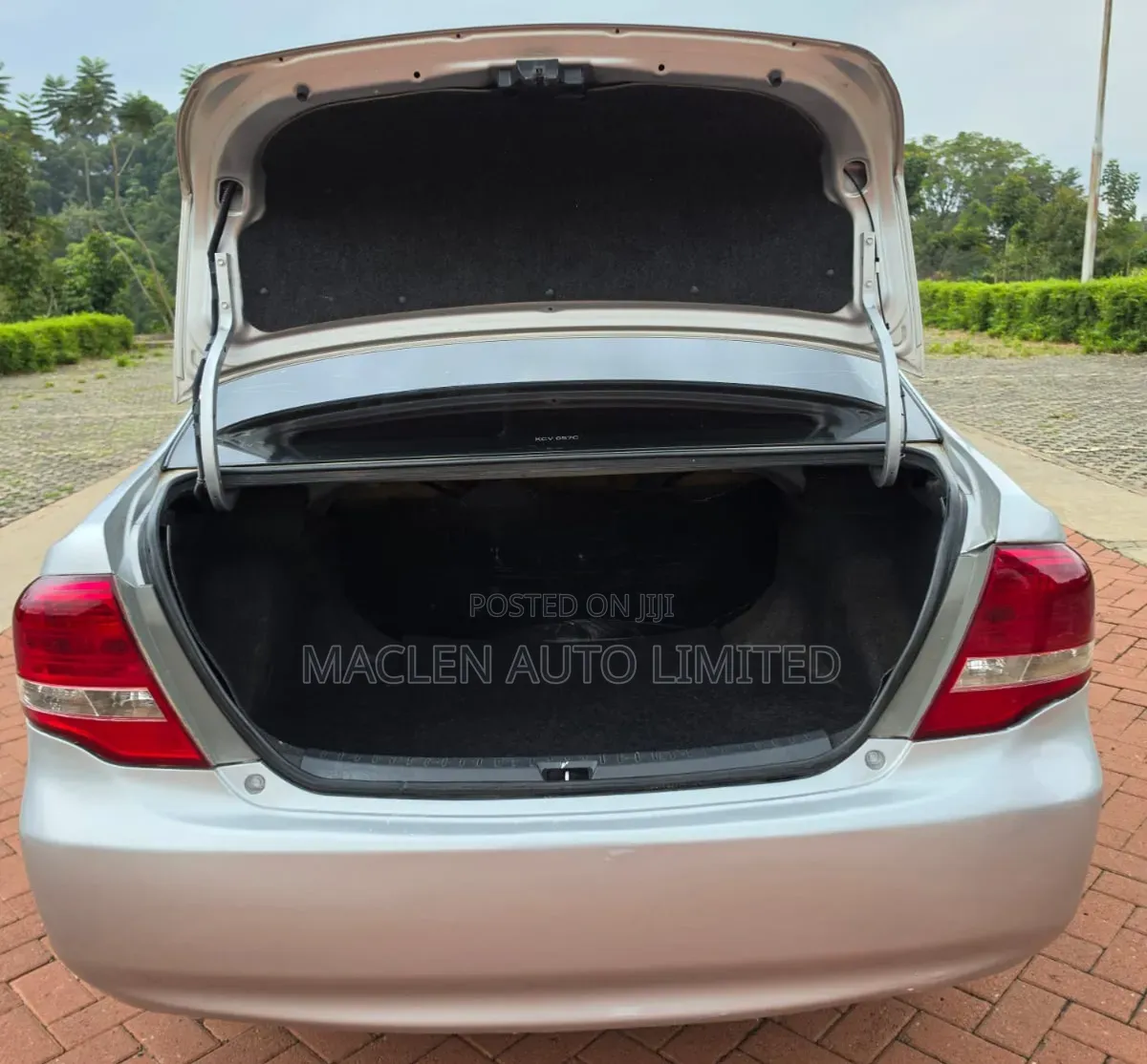 Toyota Axio 2012 Silver