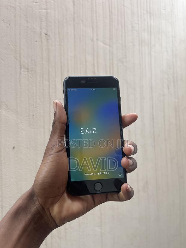 Apple iPhone 8 Plus 64 GB Black