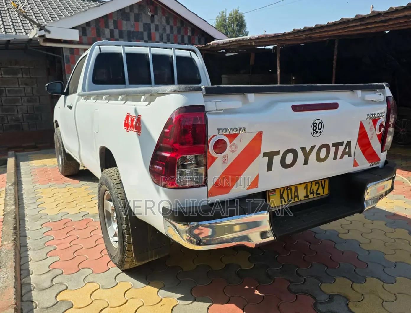 Toyota Hilux 2019 White